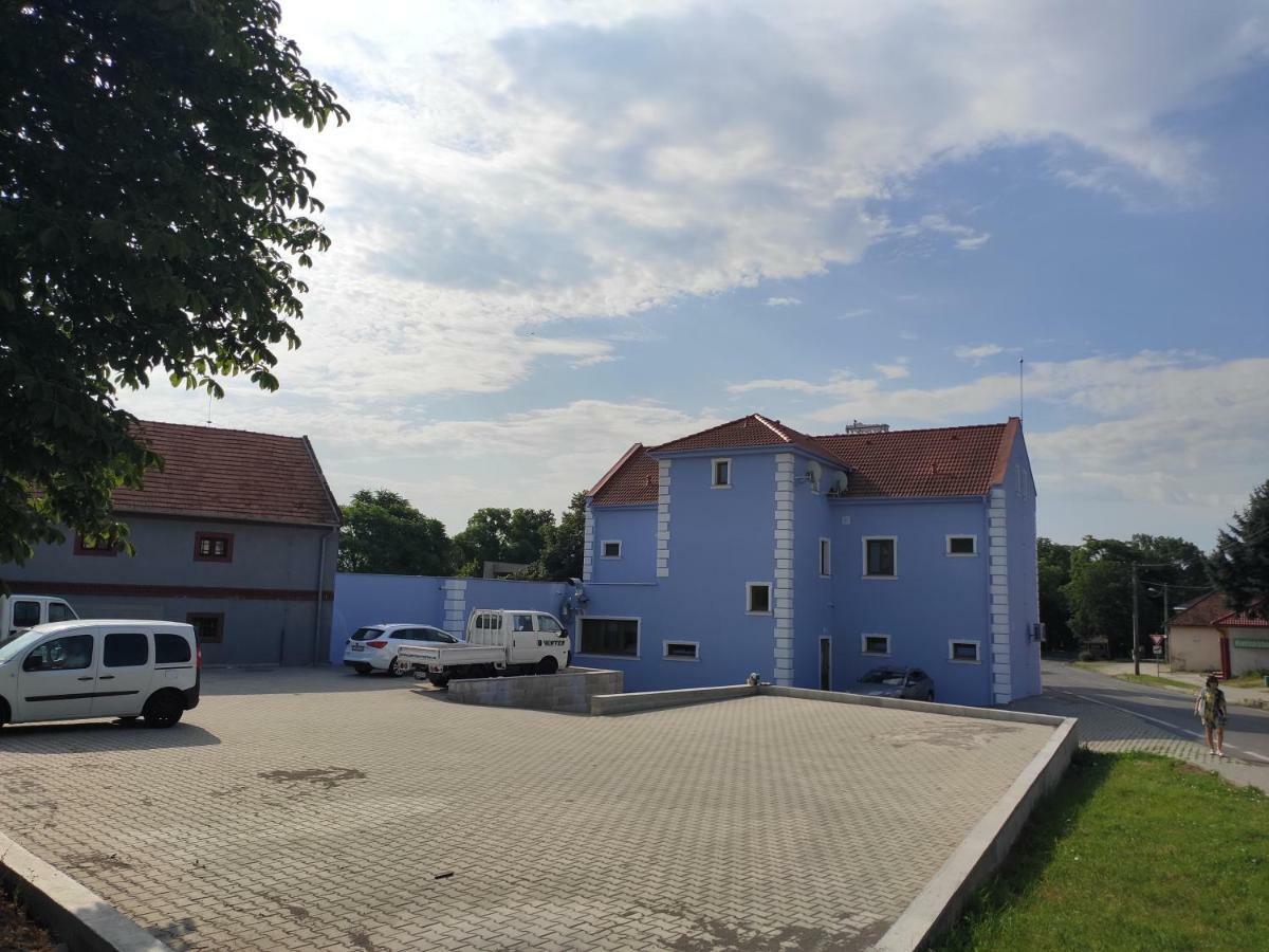 Penzion Zabokrek U Hoffera Nyitrazsámbokrét Kültér fotó